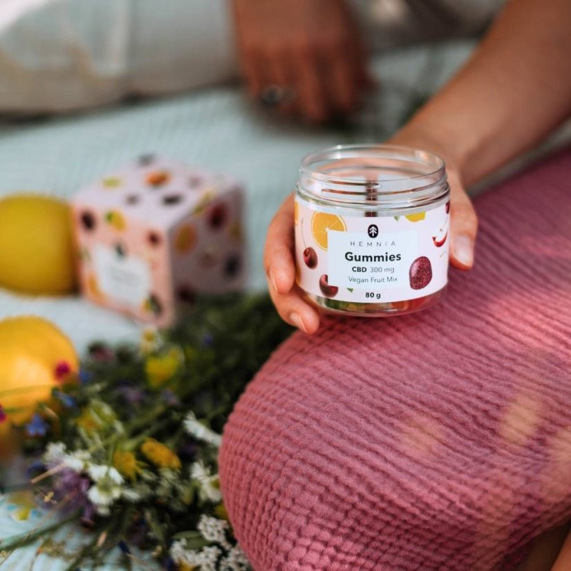 CBD veganske gumene bombone, voćna mješavina, 300 mg CBD, 30 komada x 10 mg, 80 g.