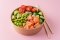 Poke bowl s príchuťou zeleného čaju a CBD olejom