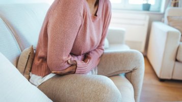 CBD olej a menštruačné kŕče: pomoc pri PMS?